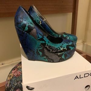 Bakes size 7 wedges lightly used